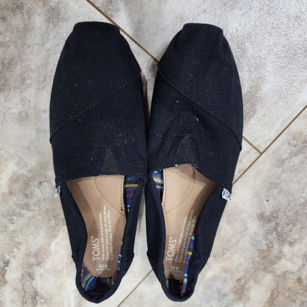 Womens Black Toms